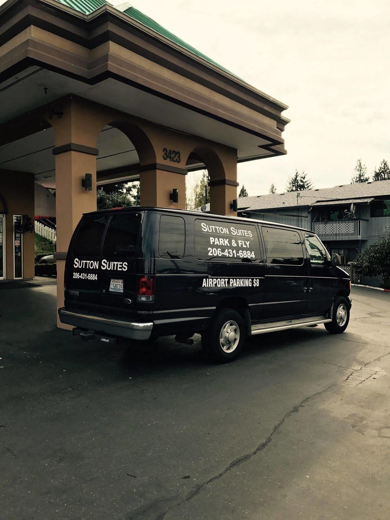 Sutton Suites Hotel SeaTac Buitenkant foto