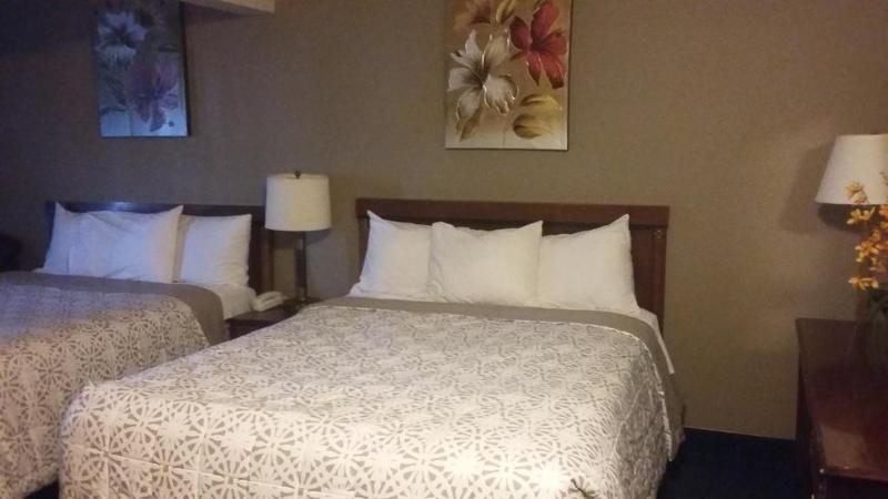 Sutton Suites Hotel SeaTac Buitenkant foto